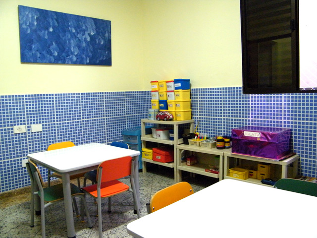 Fachada Abrace e Brinque