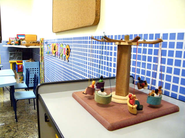Fachada Abrace e Brinque